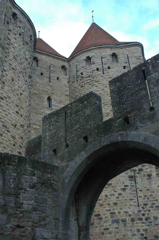 Francia - Carcassonne 06 - La Cité - puerta de entrada.jpg